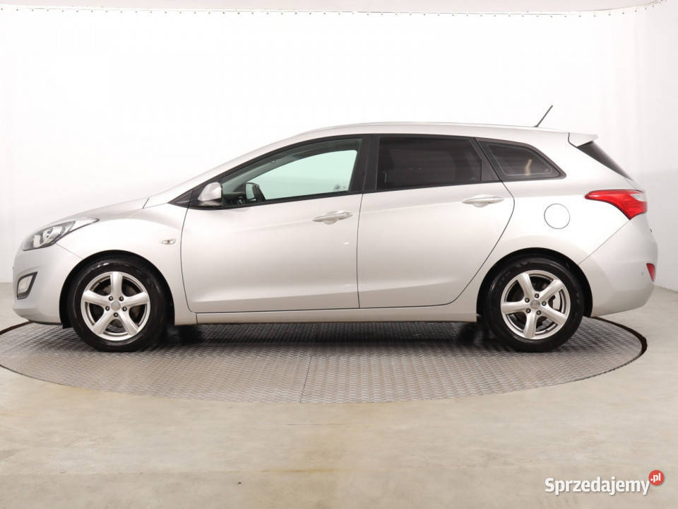Hyundai i30 14 CRDi relingi dachowe Katowice