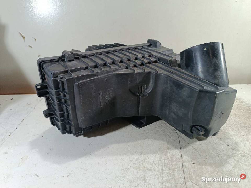 OBUDOWA FILTRA POWIETRZA PEUGEOT 407 20 HDI Obudowy filtrów