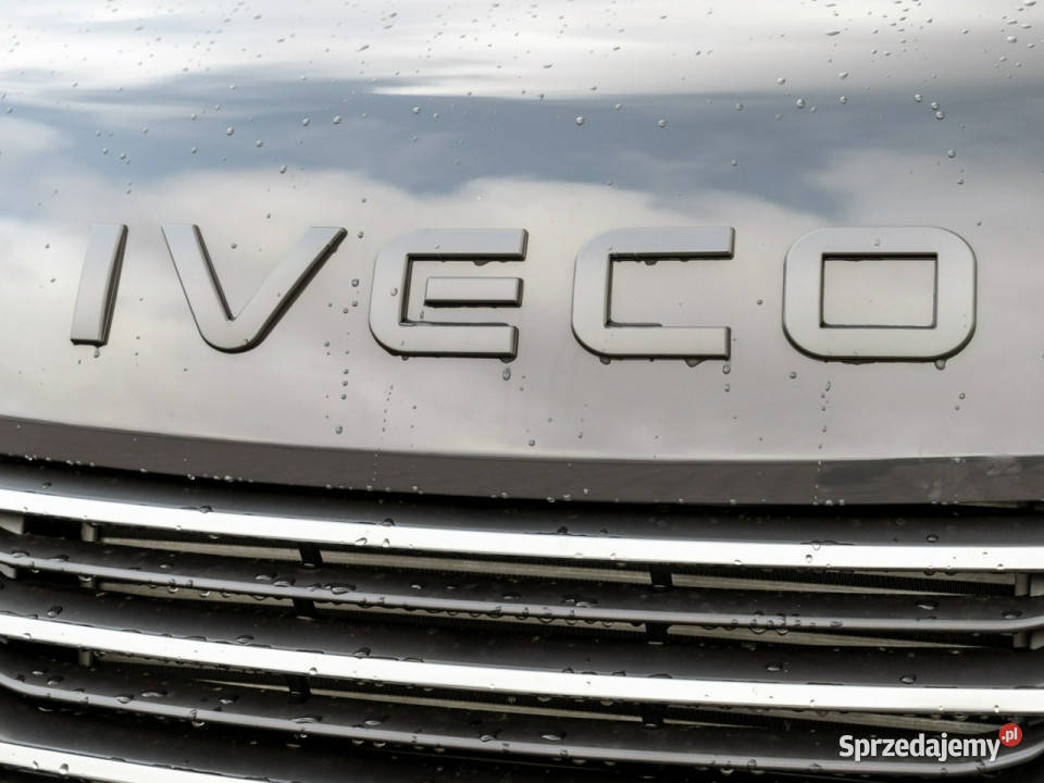 Iveco Daily 35S18A8H V L4H3 18m3 Brygadowy 7os bluetooth Szczecinek