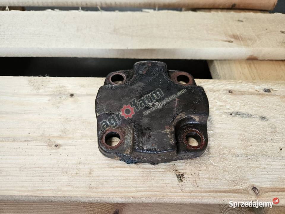 Pokrywa sworznia dolna Massey Ferguson 6180 6270 dolnośląskie sprzedam
