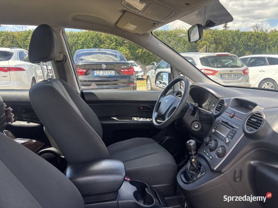 Kia Carens czarny Paniówki