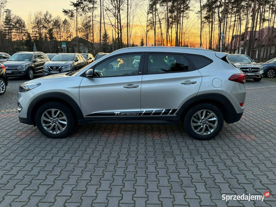 Hyundai Tucson 16 benzyna Kamera cofania Lipówki sprzedam