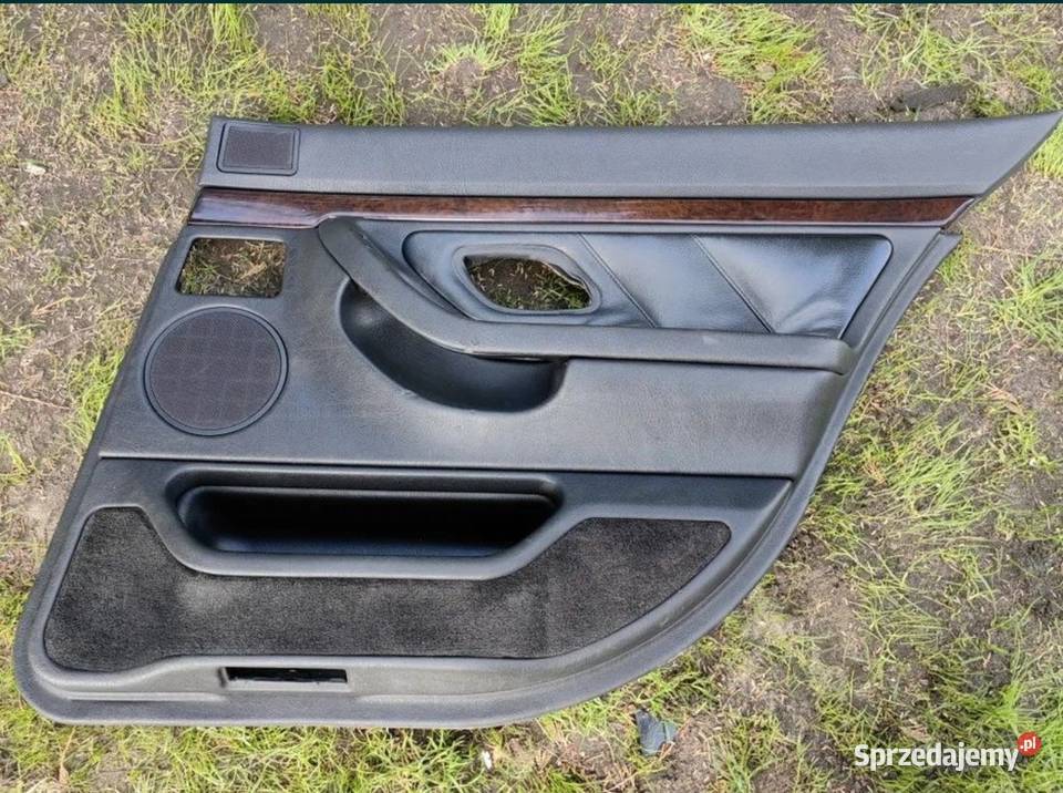 Boczek drzwi prawy tył BMW E38 Żory