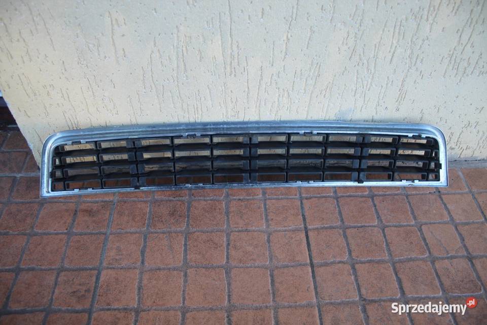 KRATKA ZDERZAKA ŚRODKOWA AUDI A4 B6 8E0807647