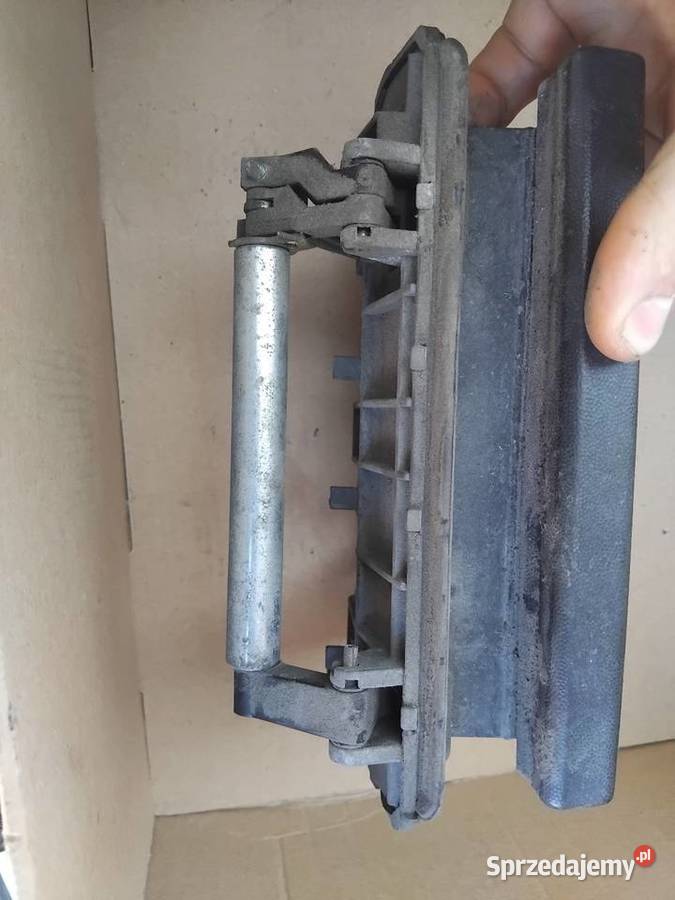 Klamka rączka bagażnika Audi 80 B4 Avant kombi