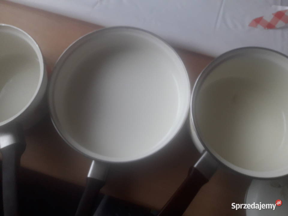 Garnki i patelnia emaliowane małopolskie Miechów