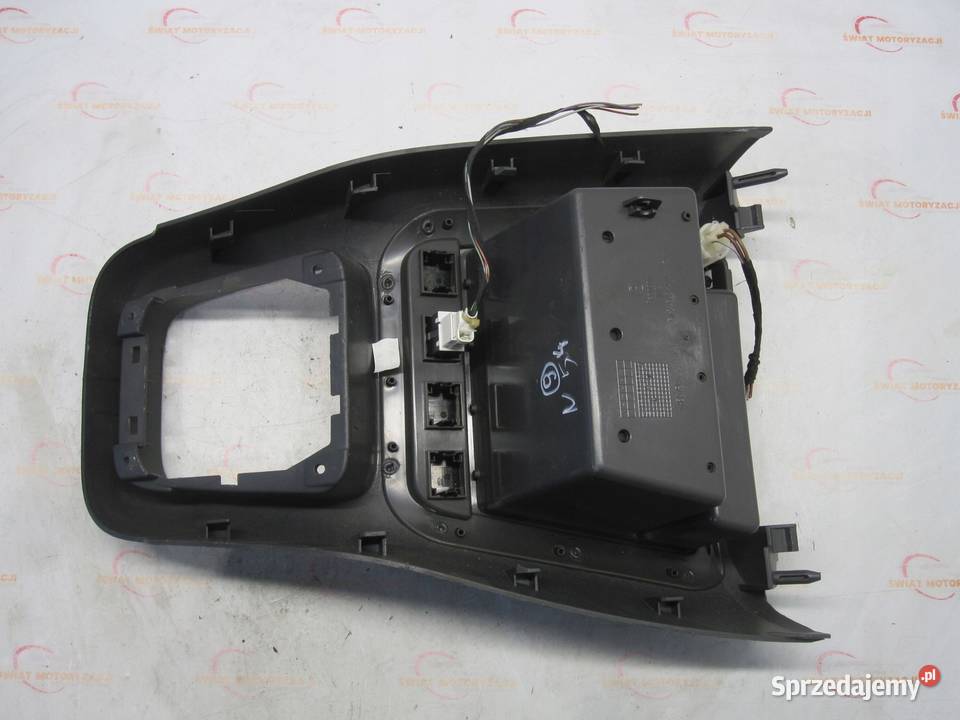 VW GOLF V PLUS 07r ramka biegów gniazdo świętokrzyskie Kielce