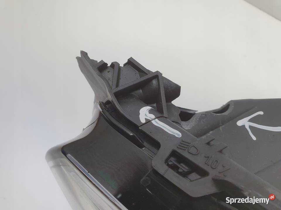 LAMPA Volvo XC90 II 2 LEWY PRZÓD lewa przednia Chełm