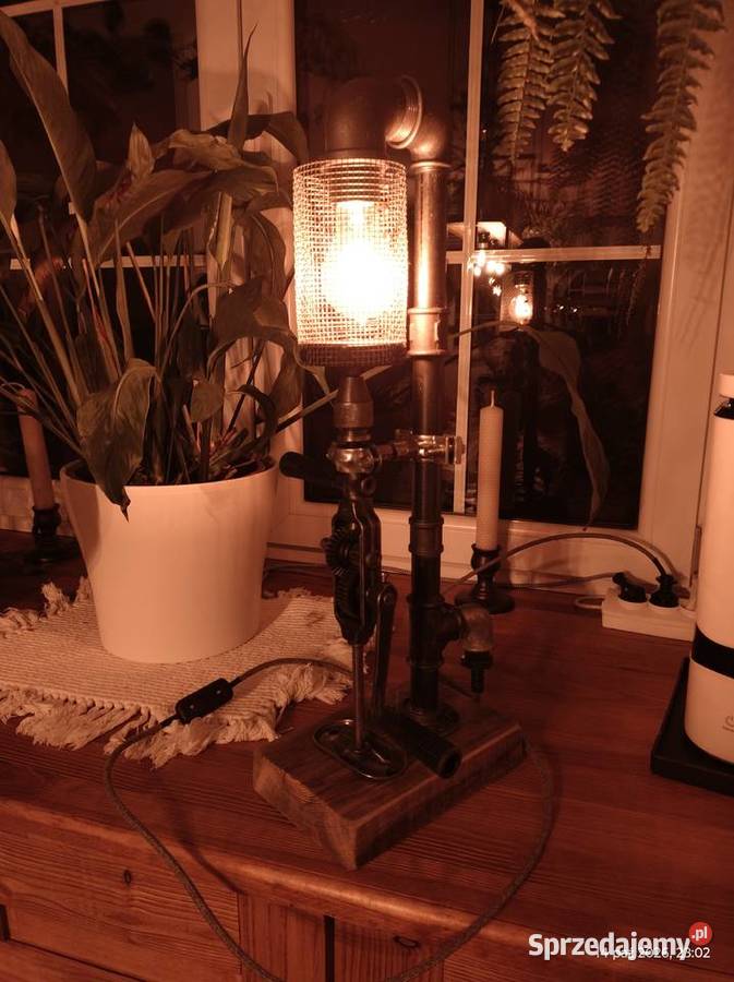 Industrialna lampa stołowa ze starej wiertarki łódzkie Tuszyn