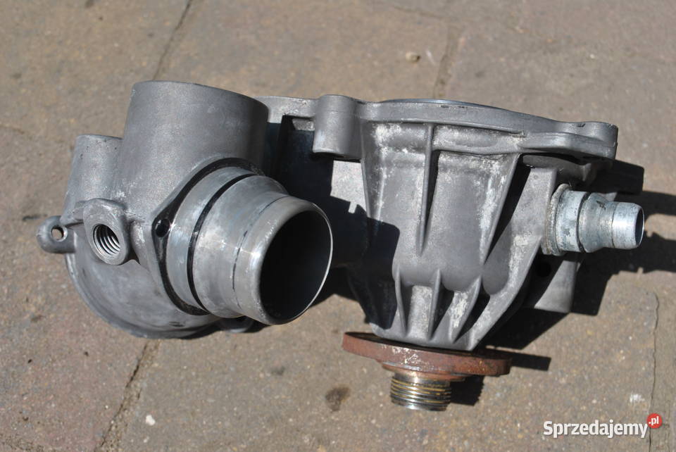 Pompa wody oryginał BMW E60 E61 E63 E64 E65 E66 osobowe śląskie Poręba sprzedam
