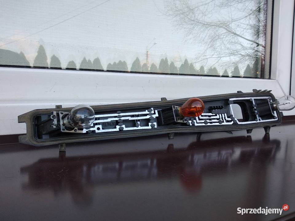 Ford Fiesta MK5 3d wkład oprawka lampy tył Sieradz