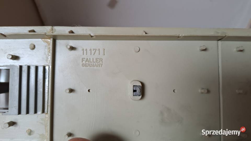 Dworzec kolejowty feller germany 11171I w sakli