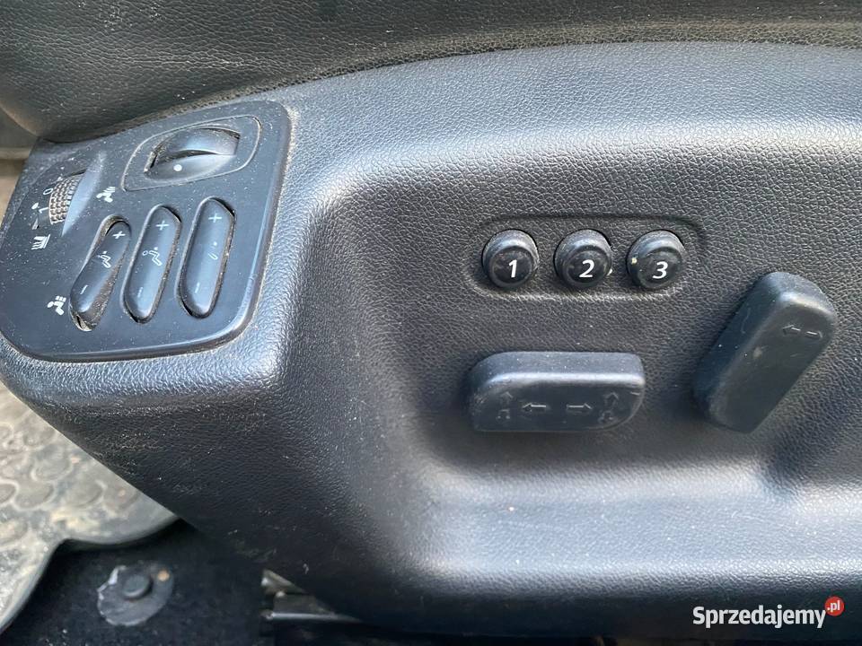 Na sprzedaż Renault Latitude 20 Dci 173 2011 r Krzeszów