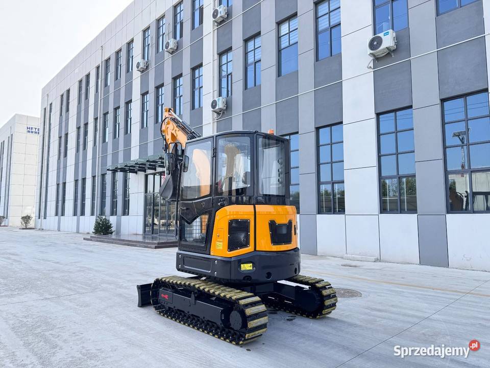 Minikoparka 4 t Mller Machinery MB 40 silnik Pleszew