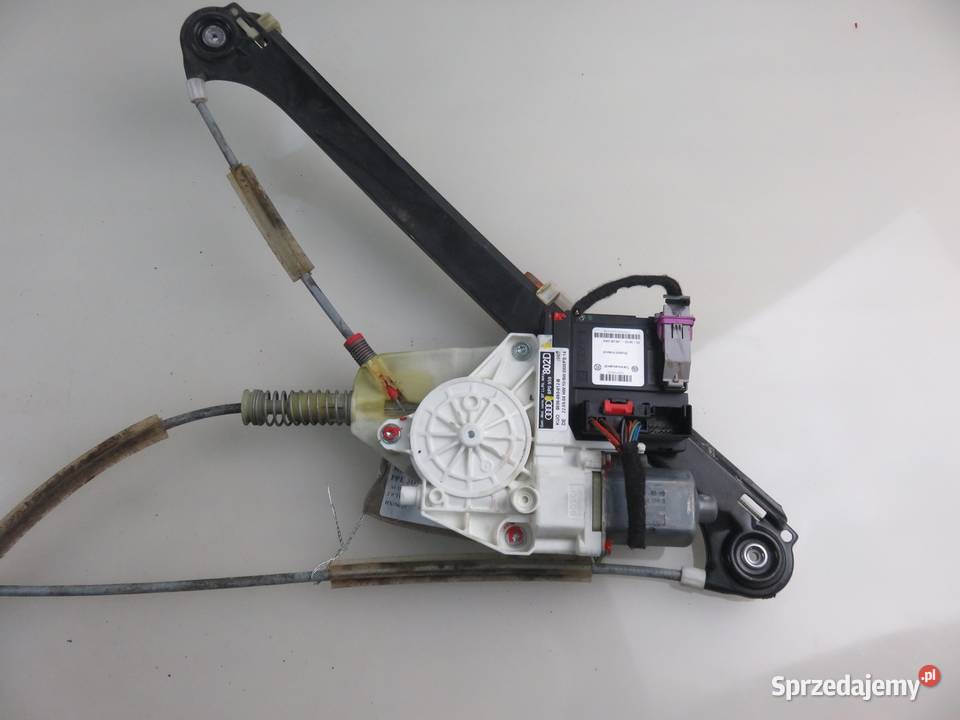 PODNOŚNIK SZYBY PRAWY 3D AUDI A3 8P 8P0959802D