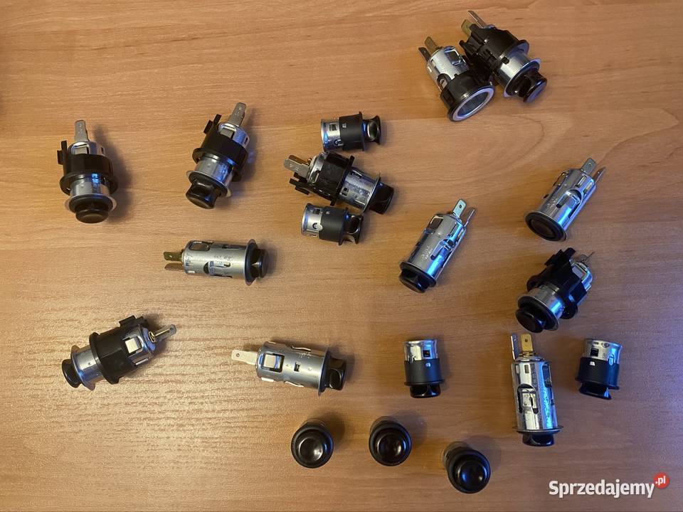 Gniazdo zapalniczki nowe Mercedes w123