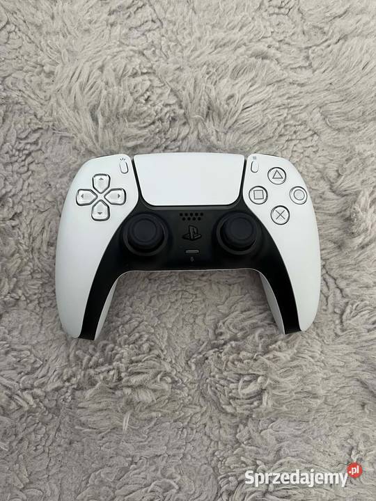PlayStation 5 z napędem 1T Przemyśl
