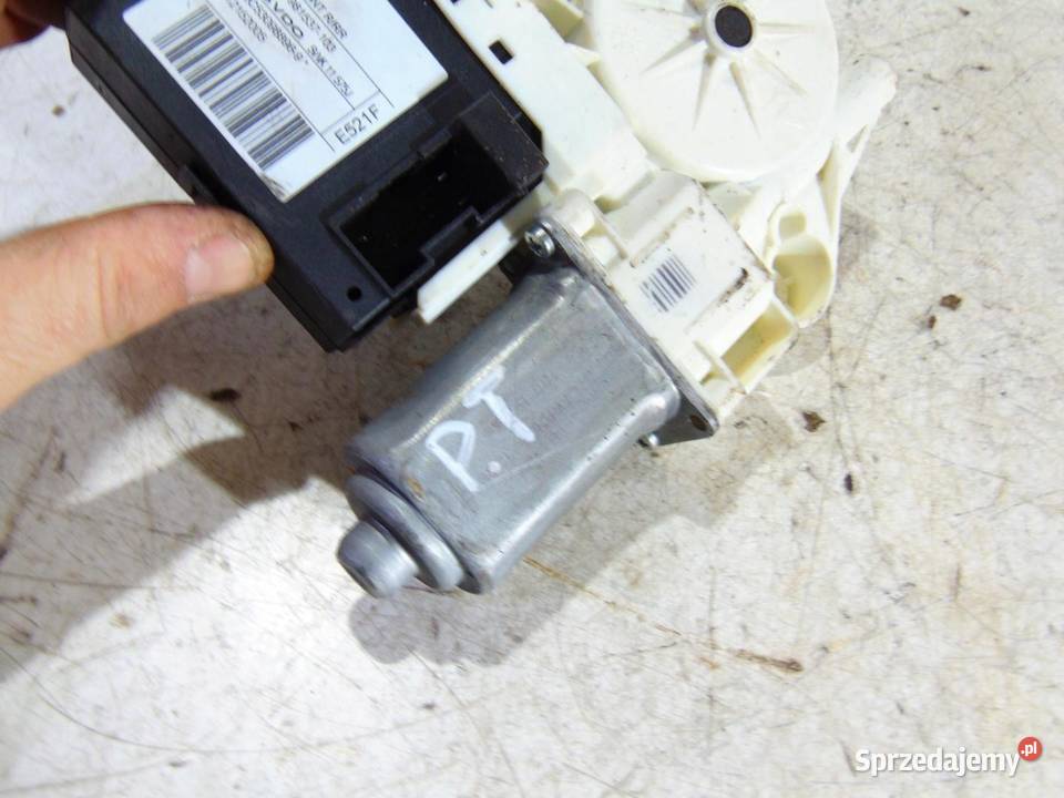 SILNICZEK OPUSZCZANIA SZYBY PRAWY TYŁ C MK1 Wyposażenie elektryczne