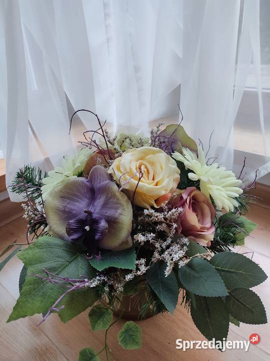 Kompozycja kwiatowa na grób wiązanka na cmentarz Sosnowiec