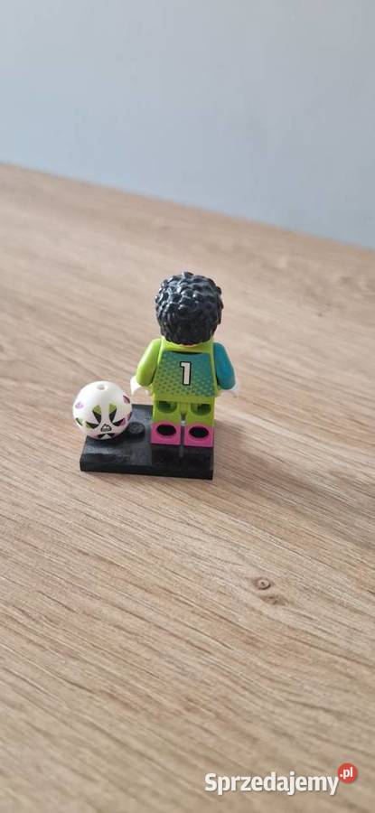 figurka Lego Bramkarz piłkarski seria 29 Kraków