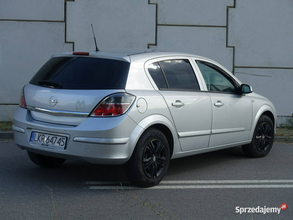 Opel Astra 14 BenLPGCzujniki ParkowaniaKlima H kurtyny powietrzne Lublin
