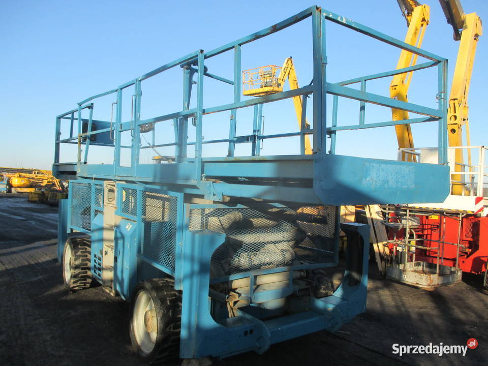 Podnośnik nożycowy spalinowy 15 m Genie GS4390 Pleszew