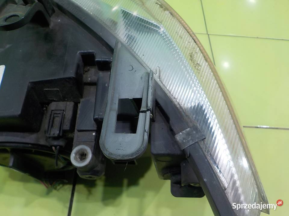 MITSUBISHI COLT LIFT CZ2 13 B 09r 5D lampa prawa Suków