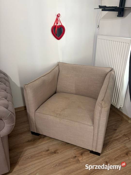 Fotel w kolorze jasnobeżowym Dom i Ogród łódzkie Piotrków Trybunalski sprzedam