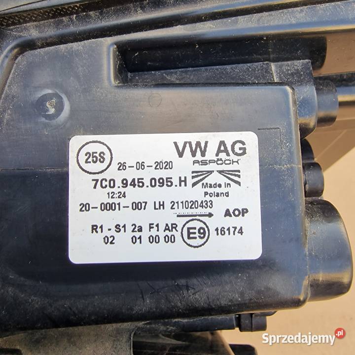 VW CRAFTER MAN TGE LAMPA TYŁ LEWA ORYGINAŁ Bieleń