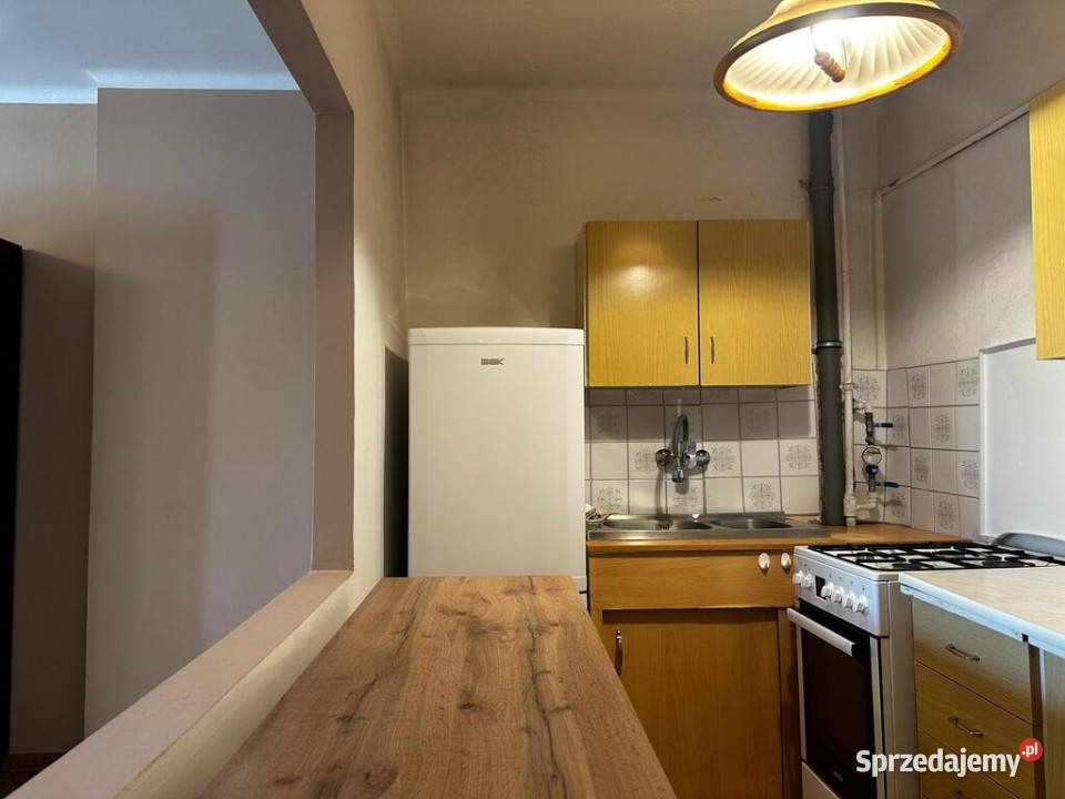 Na sprzedaż mieszkanie 376 m2 2 pokoje I piętro 37.6m2 Piotrków Trybunalski