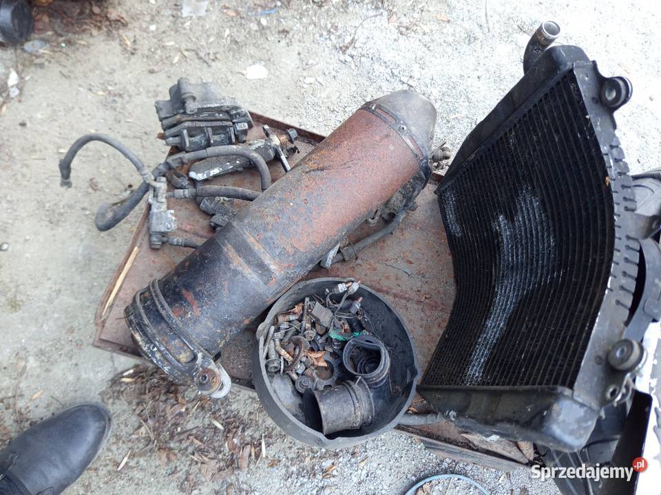 Suzuki RF600 na części silnik gaźniki chłodnica łódzkie Tomaszów Mazowiecki sprzedam