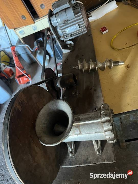 Maszynka do mięsa AGD drobne Mielec