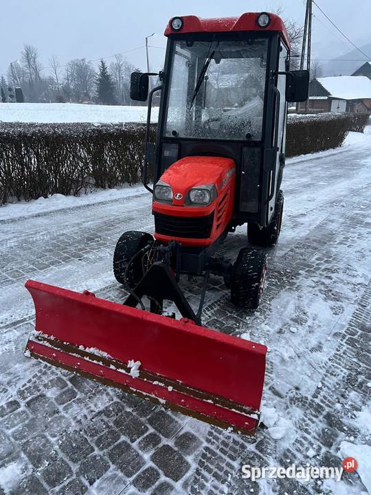 KUBOTA BX2350 4x4 4WD KABINA PŁUG iseki yanmar Dobra