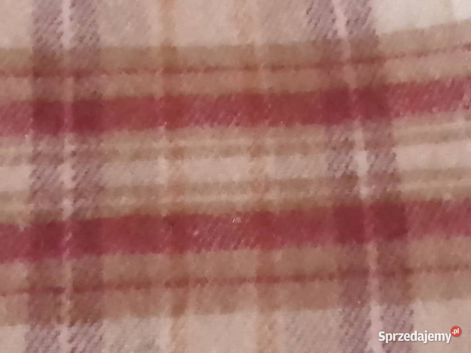 Wełniany miękki koc narzuta w kratę 210 x 160