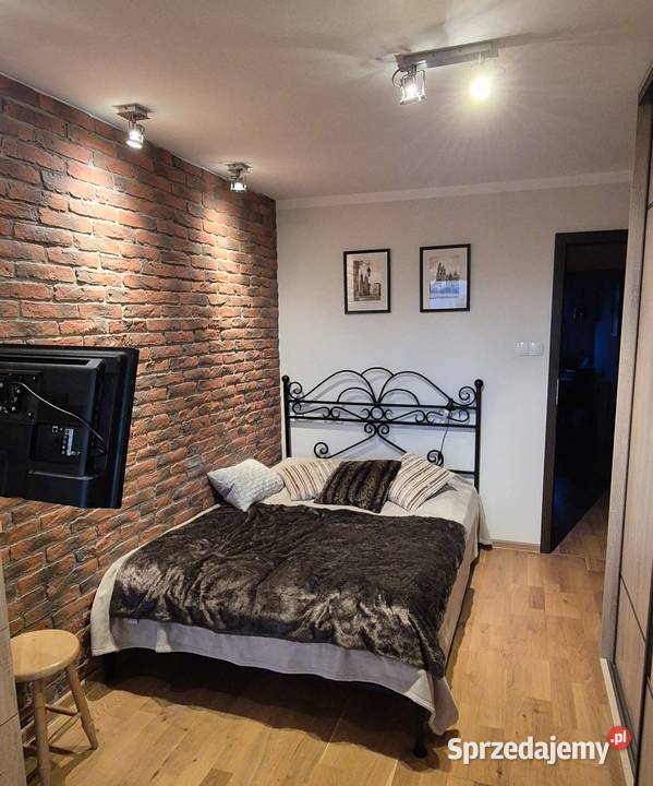 Łóżko metalowe kute o wym 140x200 świętokrzyskie Kielce sprzedam