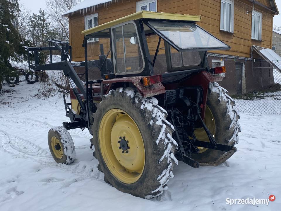 International 574 Kabina