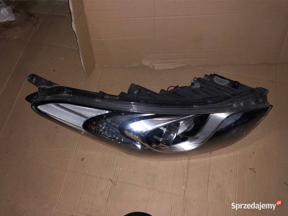 HYUNDAI I30 I 30 1216r reflektor Z 92102a6100 śląskie sprzedam