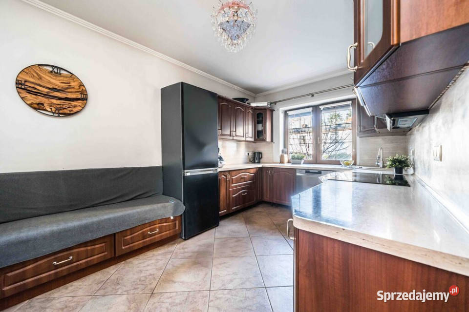 Dom 163 m na narożnej działce Puszczykowo sprzedam