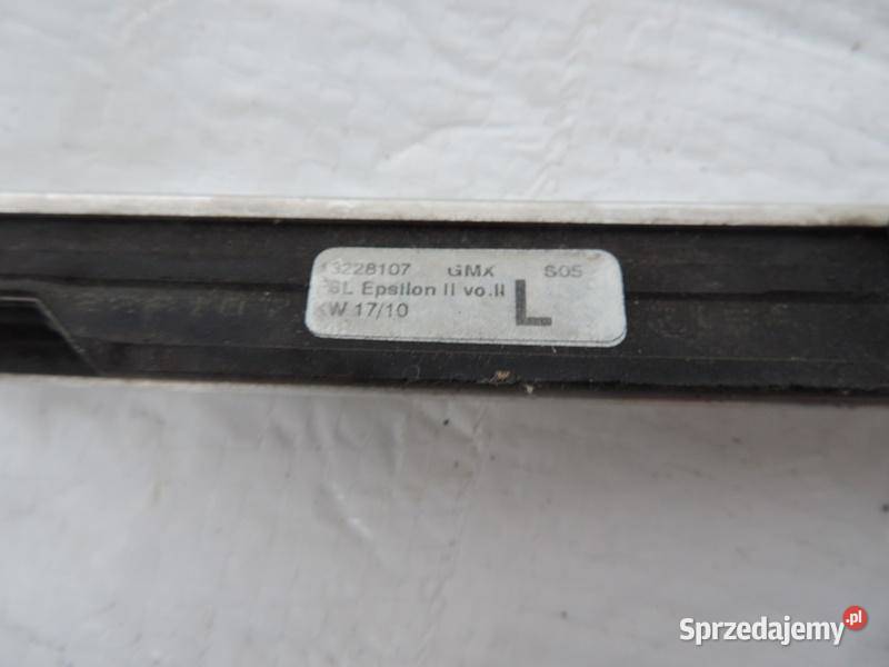 INSIGNIA A 13228107 listwa zgarniająca przód osobowe Listwy
