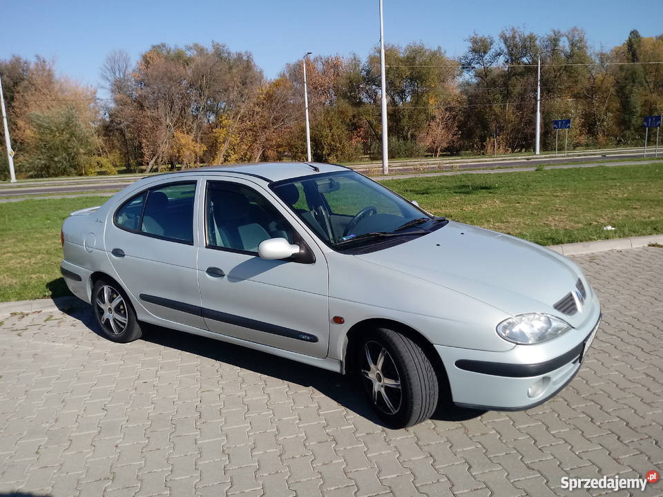 Renault Megane I 2002 16 16V Sedan / Limuzyna