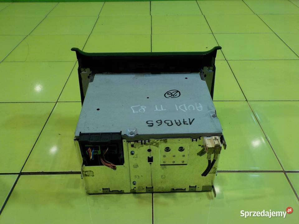 AUDI TT 8J 20 TFSI 07r COUPE 2D radio 8J0035186J