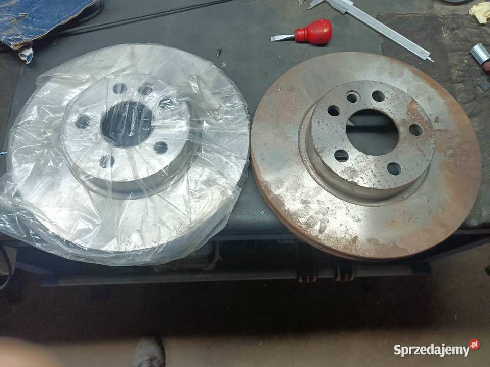 Sprzedam tarcze hamulcowe 1108038 7M3615301 Albertów