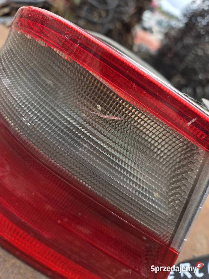 Tylne lampy Mercedes CLK w208 Części samochodowe mazowieckie Łagów