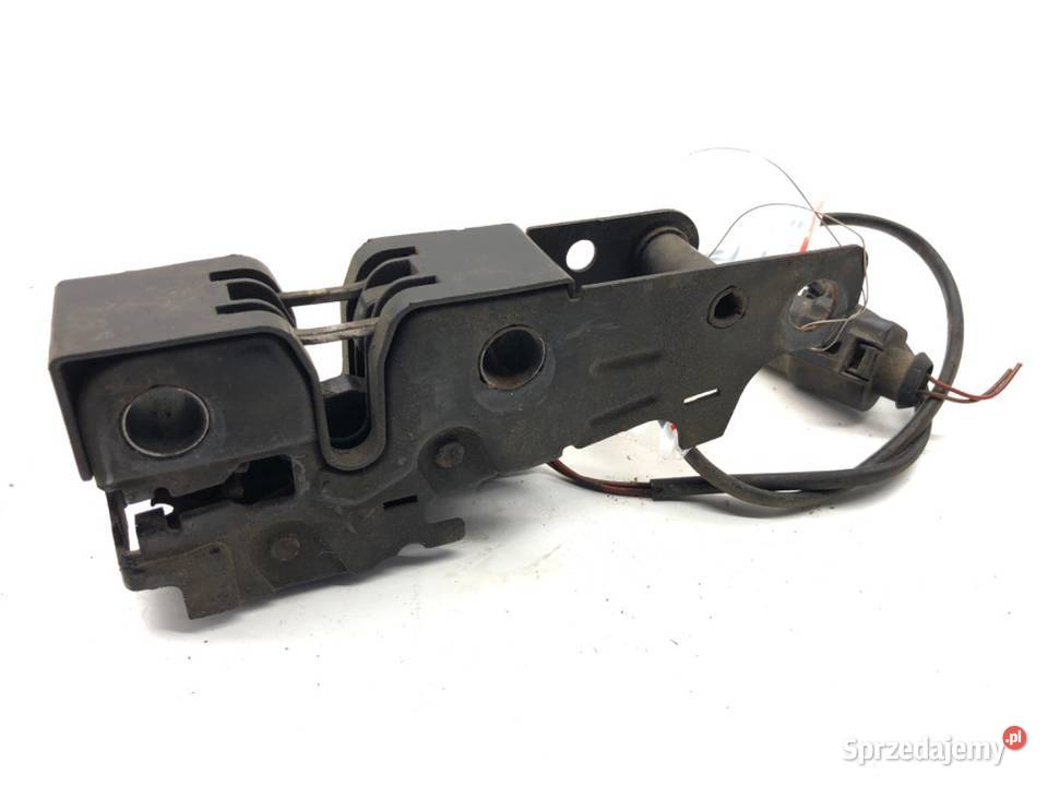 ZAMEK MASKI PRZÓD AUDI A3 8P Hatchback