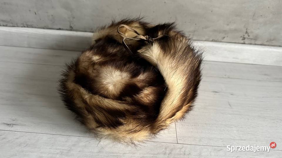 NOWA Czapka z futra tchórzofretki naturalne