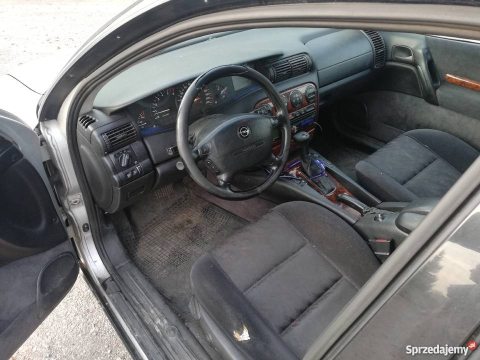 Opel omega 25 tds OC na radio Karniewo