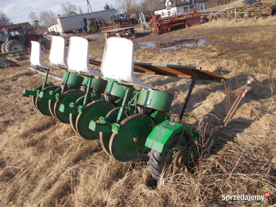 sadzarka do warzyw 4 rzędowa karuzelowa podlaskie Karasiewo sprzedam