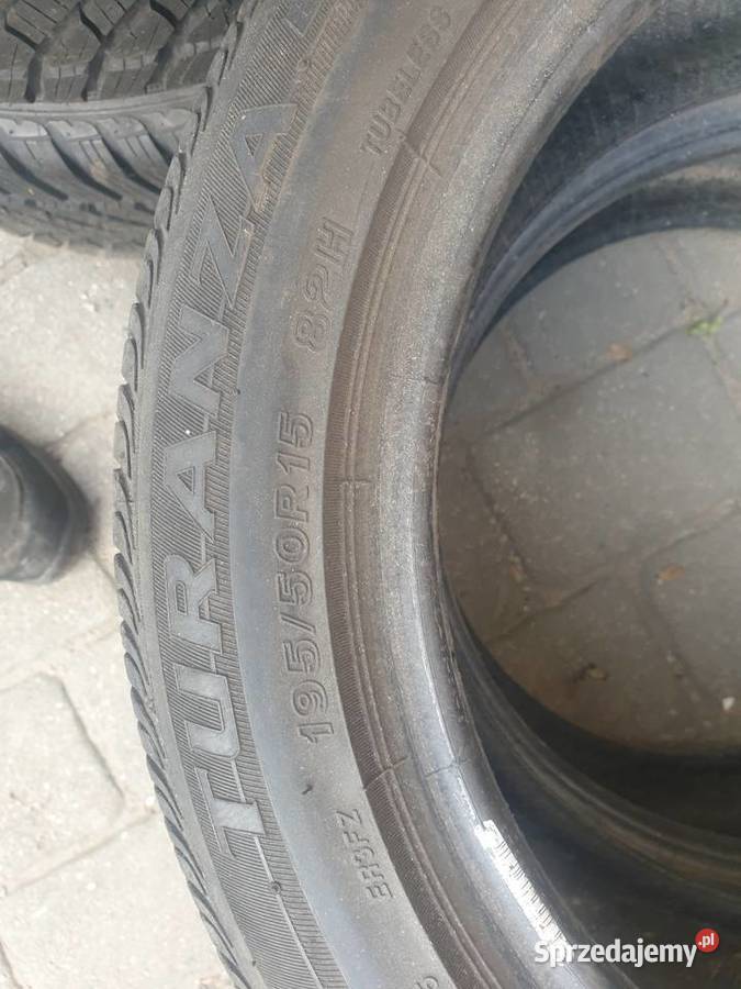 Dwie sztuki opon letnich 19550 R15 5 mm bieżnika 15cale Dobre Miasto sprzedam