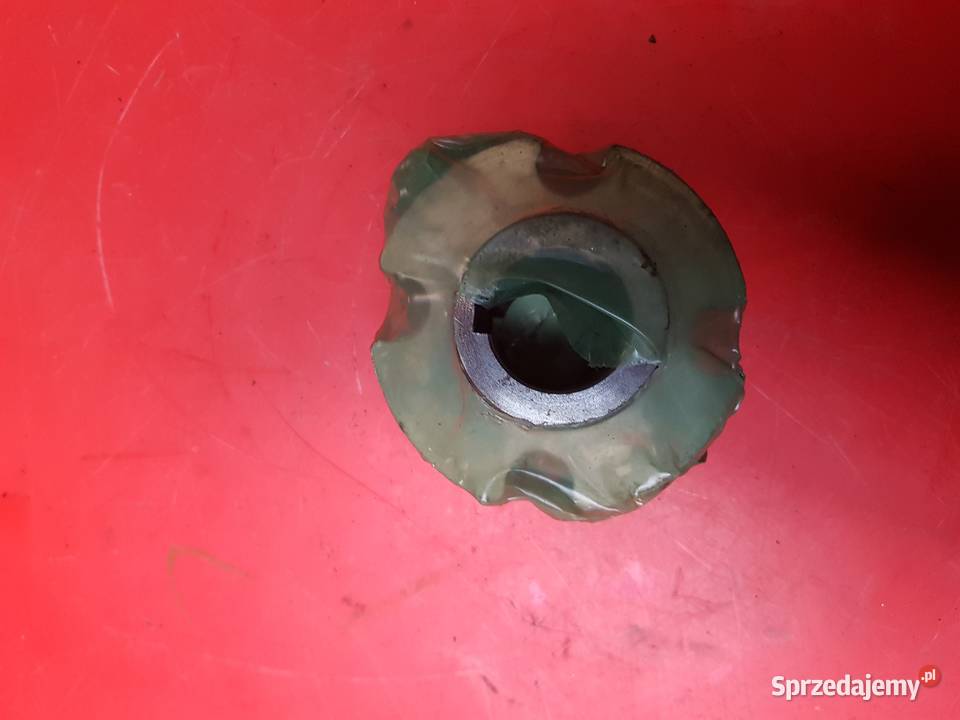 Tuleja kołnierzowa sprzęgła rozrzutnik obornika lubuskie Sulechów