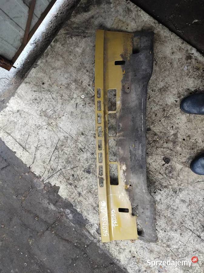 SKODA 105 120 125 130 RAPID pas przód Kielce